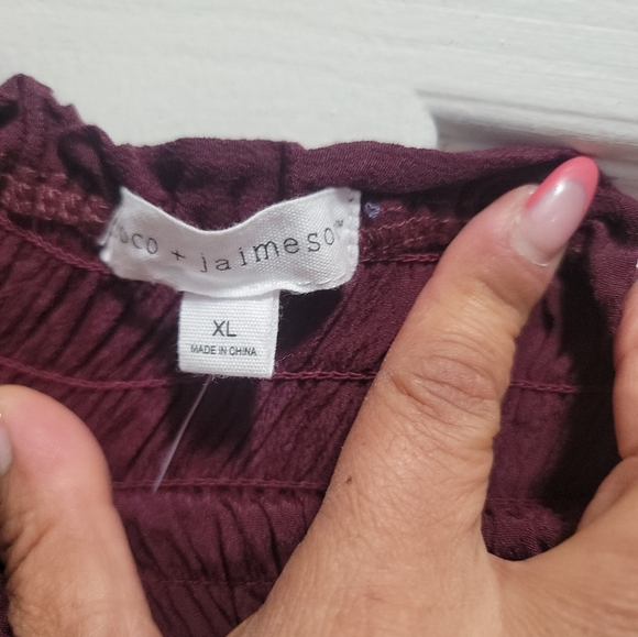 Coco & jaimeson off shoulder jumpsuit - Picture 2 of 2